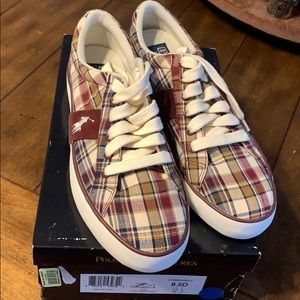 Size 8.5 men’s Polo Ralph Lauren shoes. never worm